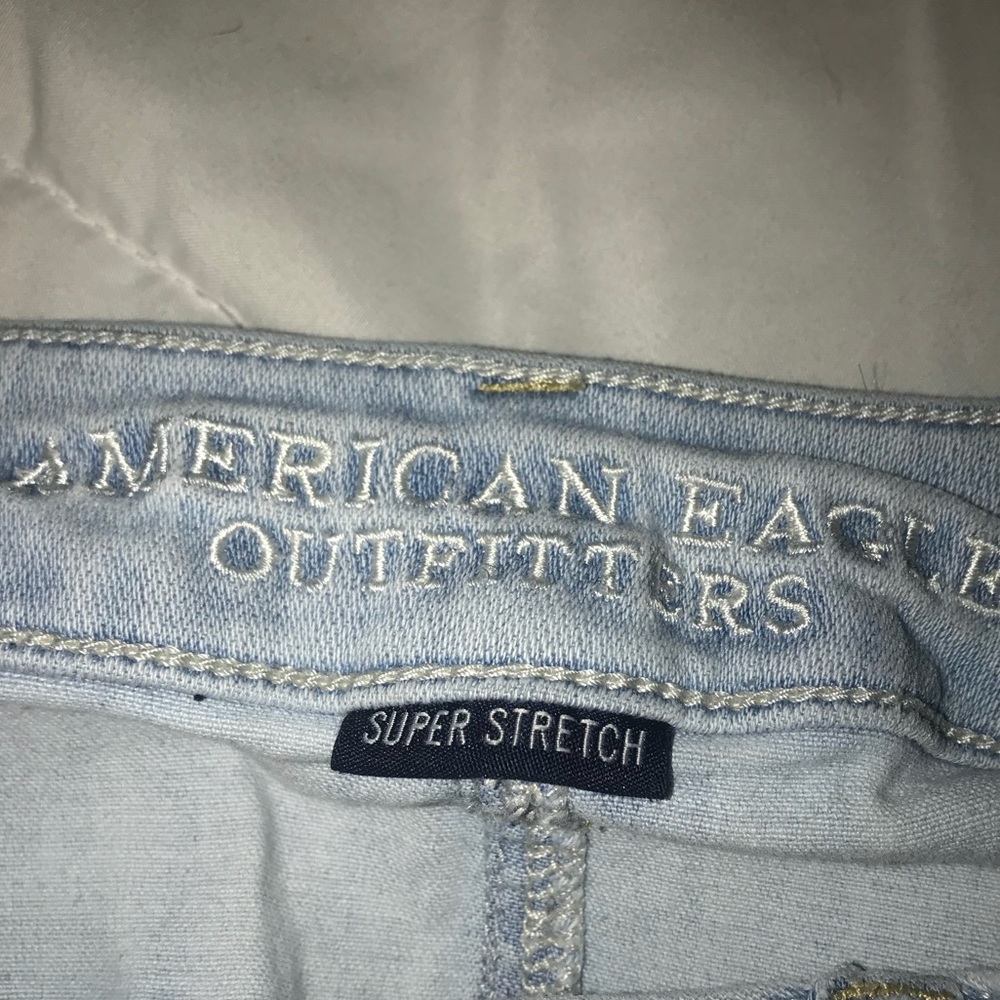 AMERICAN EAGLE OUTFITTERS JEANS